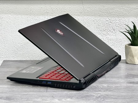 MSI Leopard GL75 49